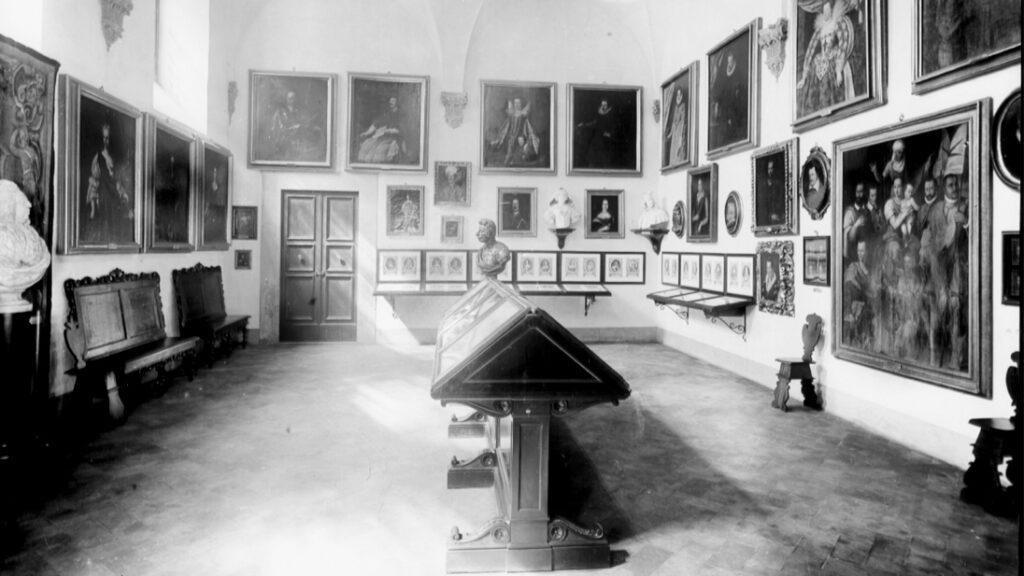 Museo Mediceo in Palazzo Medici Riccardi, sala IV, 1929-1939,Firenze, Soprintendenza Speciale del Polo Museale Fiorentino, Gabinetto Fotografico